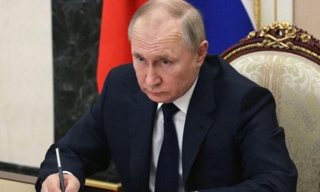 Presidente Putin firmó un decreto para reclutar más de 130.000 soldados adicionales