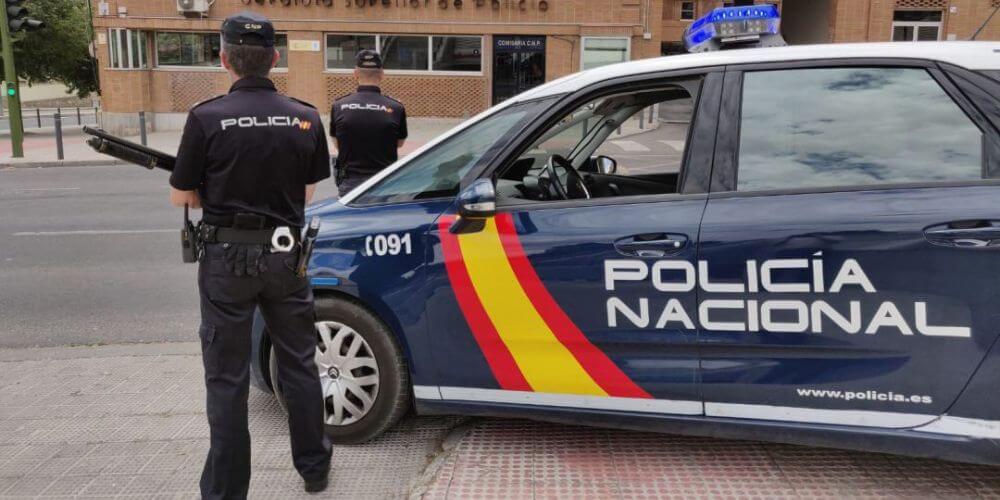 ¿Es posible para un extranjero ser policía en España?