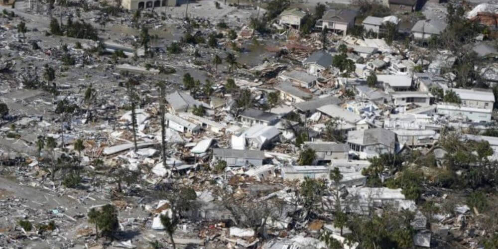 huracan-Ian-pasa-dejando-grandes-destrozos-y-causa-alerta-en-Estados-Unidos
