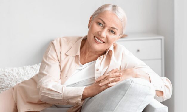 ¿Cuándo aparece la menopausia y cuáles son los primeros síntomas?