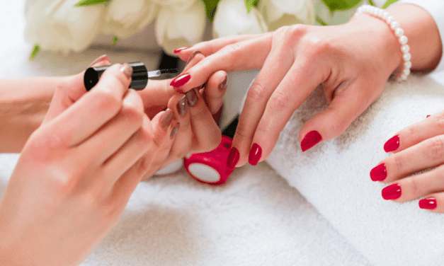 Tips efectivos para que tu esmalte de uñas dure más tiempo