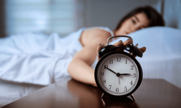 5 cosas que debes evitar antes de irte a dormir para reducir el insomnio