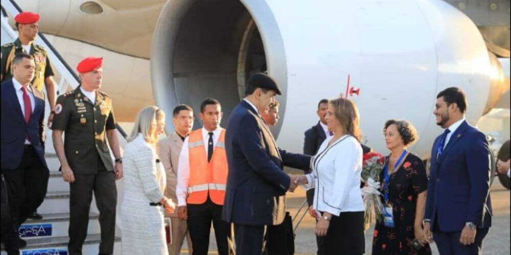 Maduro llega a Cuba para participar en la Cumbre del G77 + China