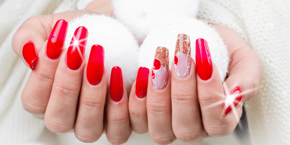 10 ideas de uñas rojas elegantes y sencillas para triunfar esta Navidad