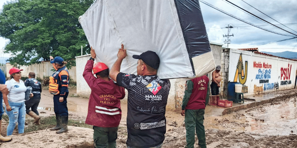 entregan-enseres-familias-afectadas-lluvias-barquisimeto-nacionales-movidatuy.com