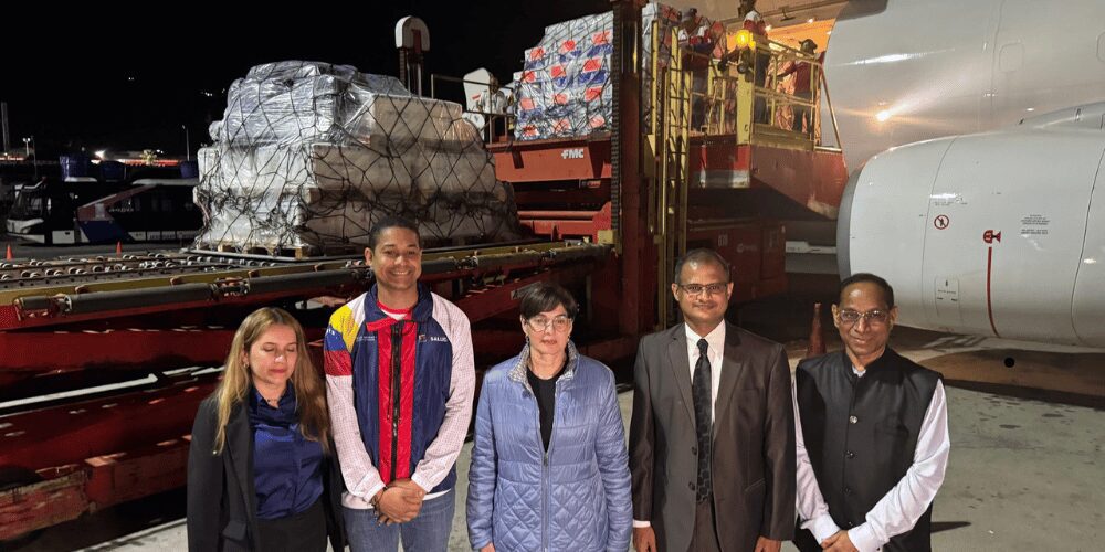 Lote de 250.000 vacunas pentavalentes llegando al Aeropuerto de Maiquetía, Venezuela, para inmunización infantil