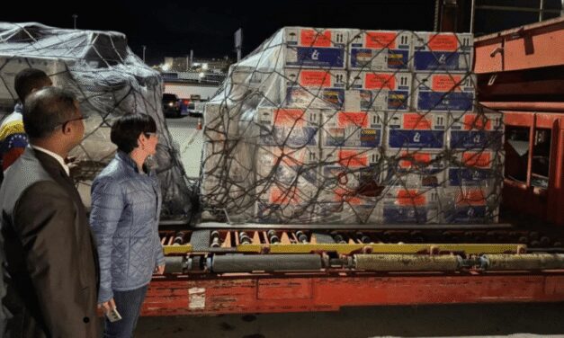 Arriban 250.000 Vacunas Pentavalentes a Maiquetía para Fortalecer la Inmunización Infantil en Venezuela