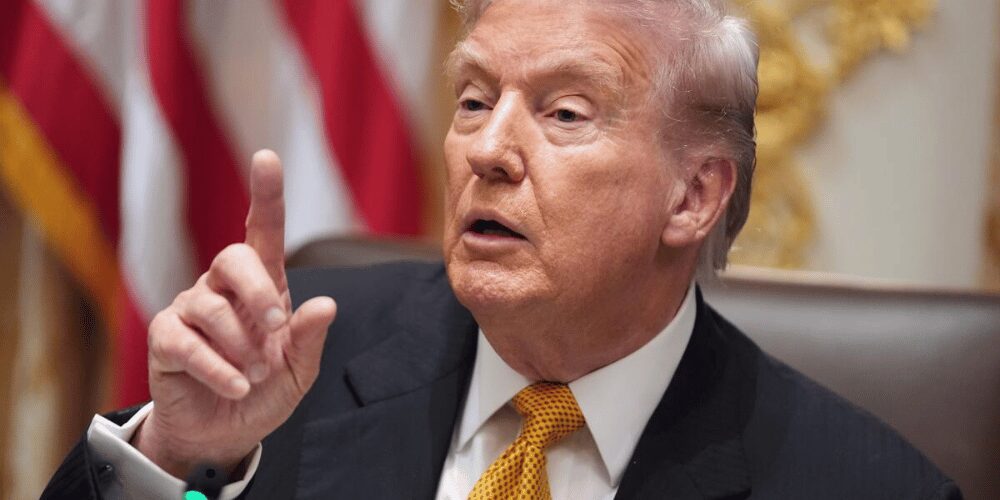 Trump evalúa posible diálogo con el presidente venezolano Nicolás Maduro