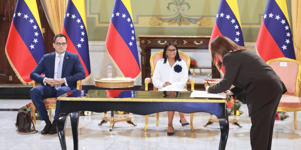 Pdvsa y Chevron concretan un acuerdo de intercambio de activos para apuntalar la producción petrolera en Venezuela